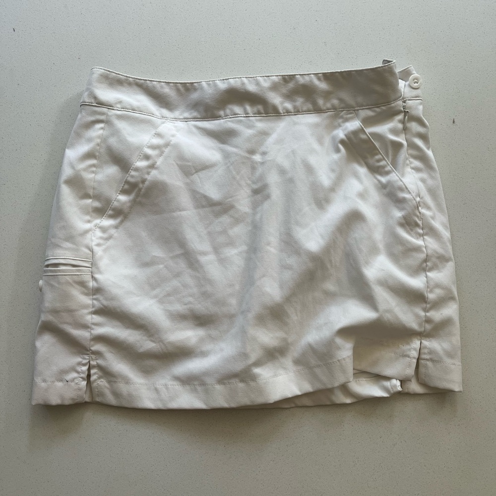 Columbia White golf skirt